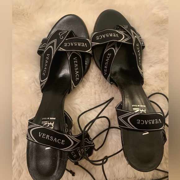 š„š„VERSACE Sandals Size 9 (Europe 40) - Picture 13 of 15